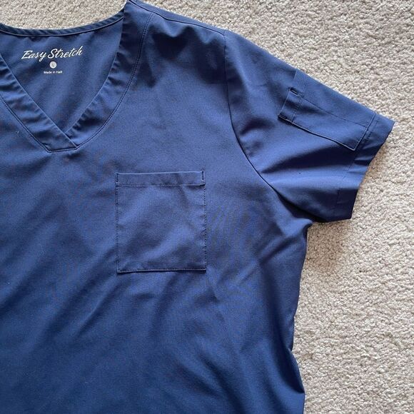 Ladies scrub top - Picture 2 of 7